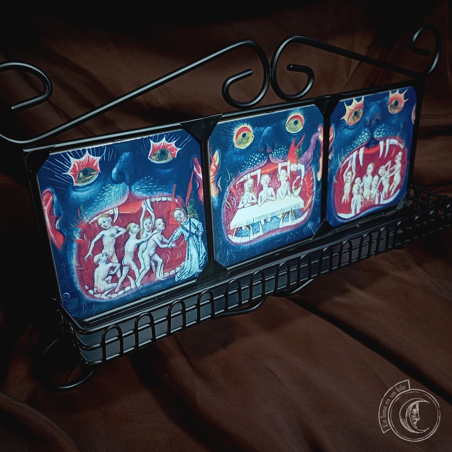 Wire iron shelf - 3 Mouth of Hell - Hellish decor set