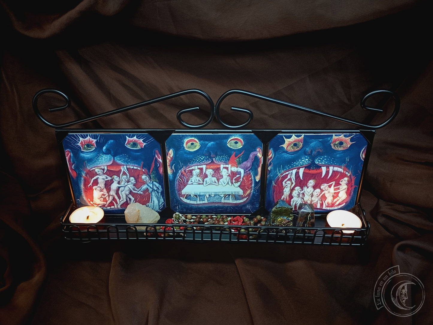 Wire iron shelf - 3 Mouth of Hell - Hellish decor set
