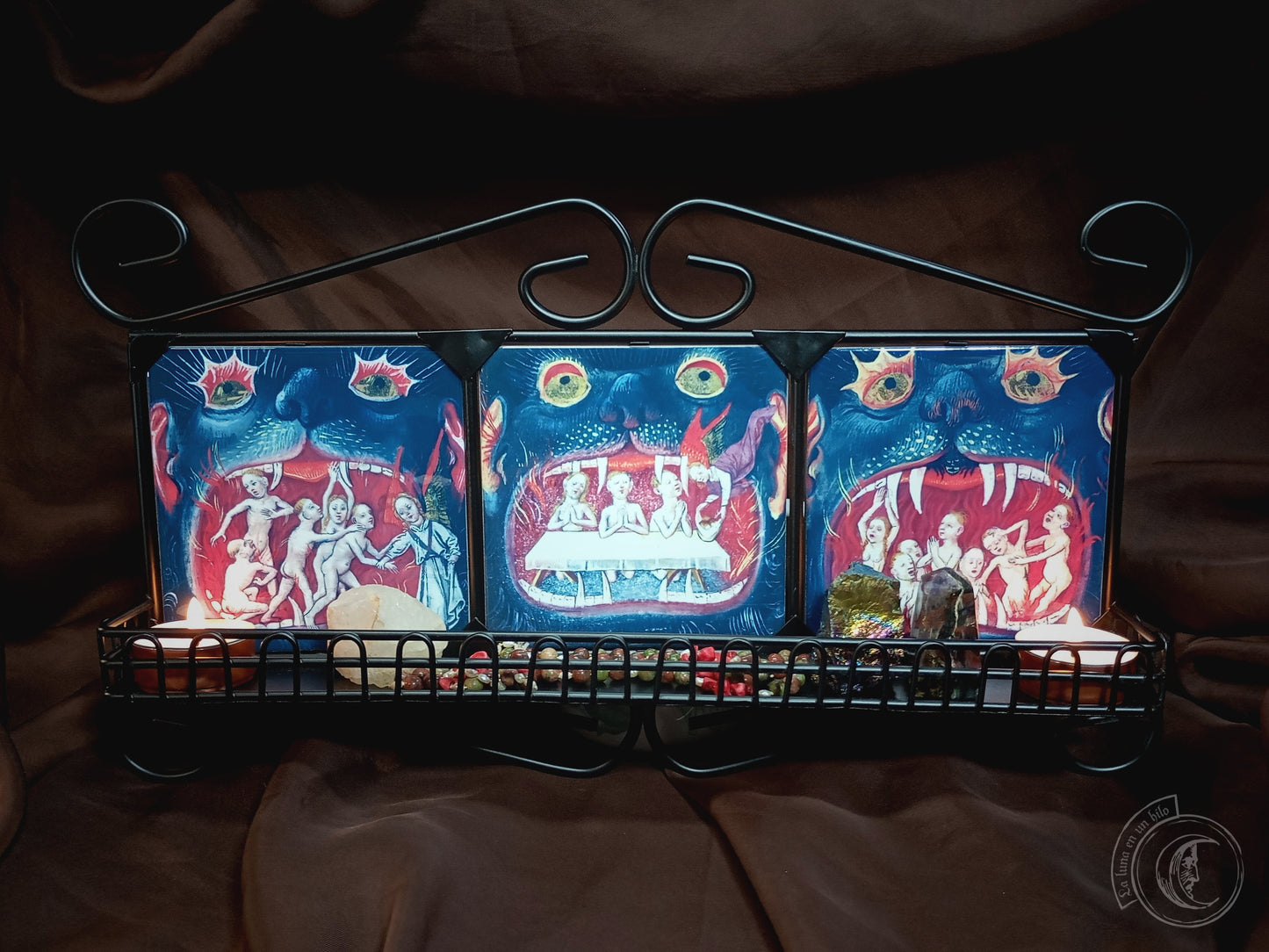 Wire iron shelf - 3 Mouth of Hell - Hellish decor set