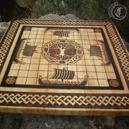 Hnefatafl - the viking chess