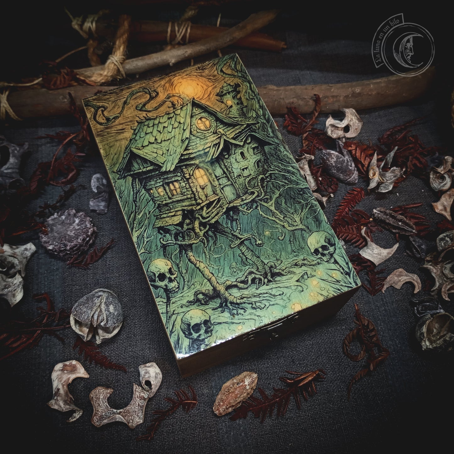 Tarot jewelry box - Baba Yaga's Hut -