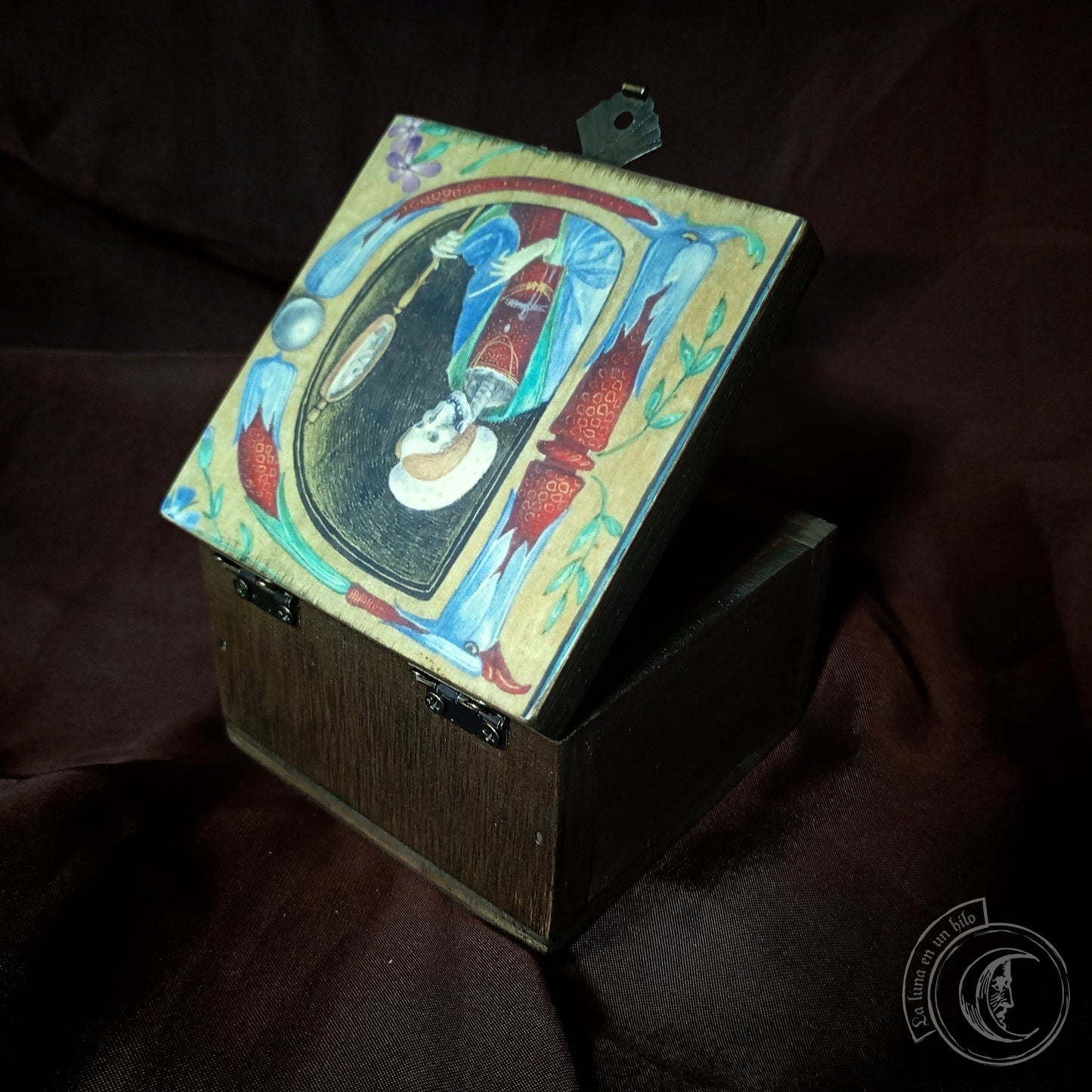 Small Wooden Box - Lady Death -