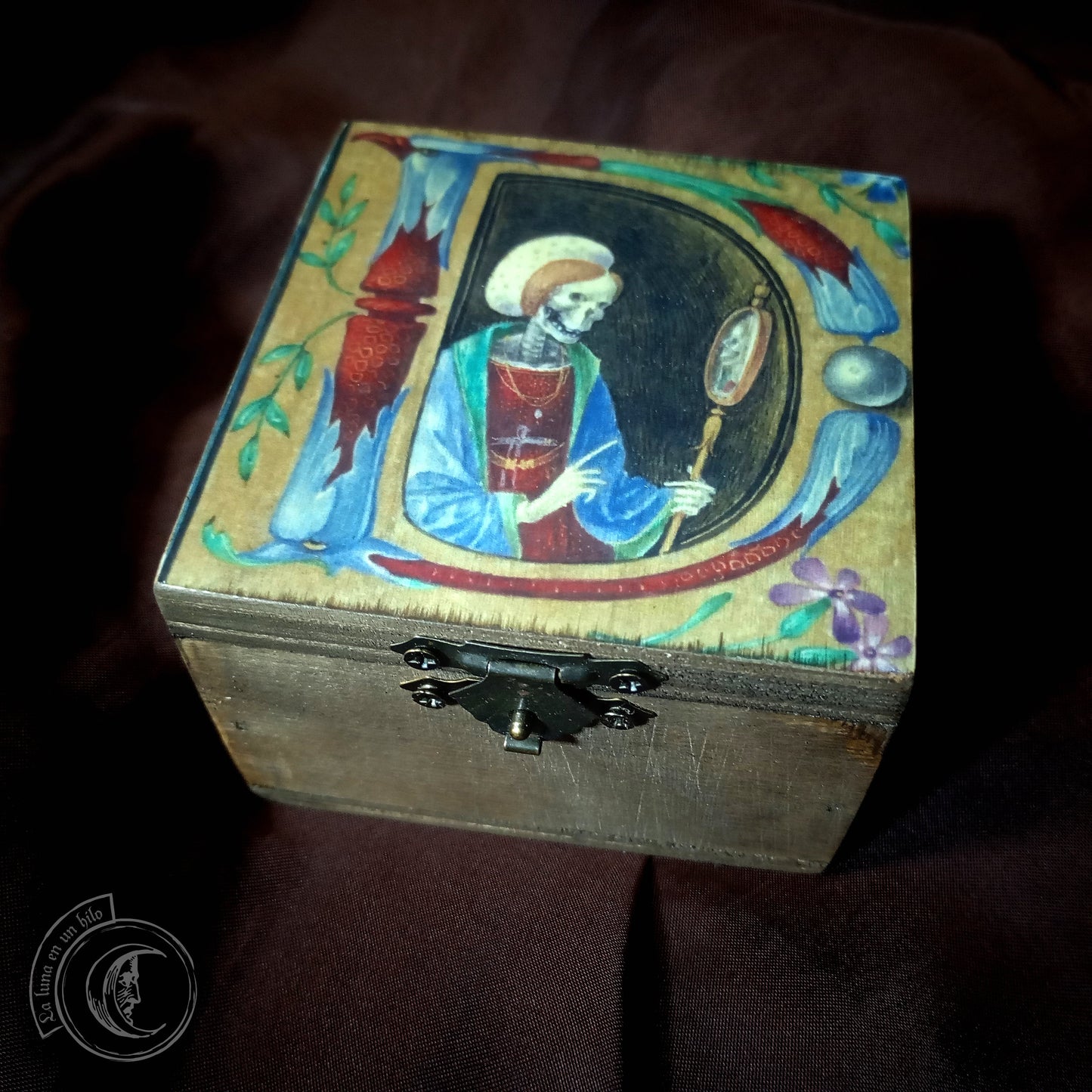 Small Wooden Box - Lady Death -