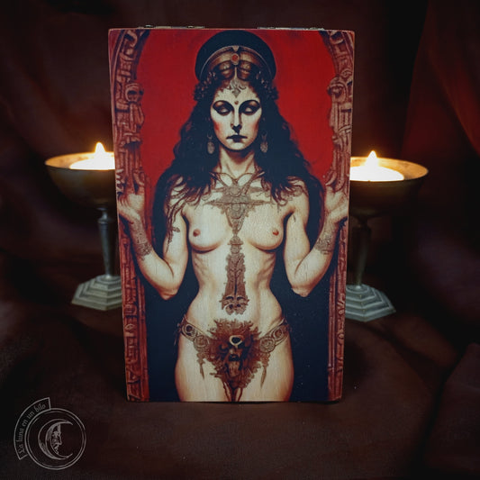 Lilith Göttin Holz Tarot Box – Gotischer Altar & Schmuckkästchen