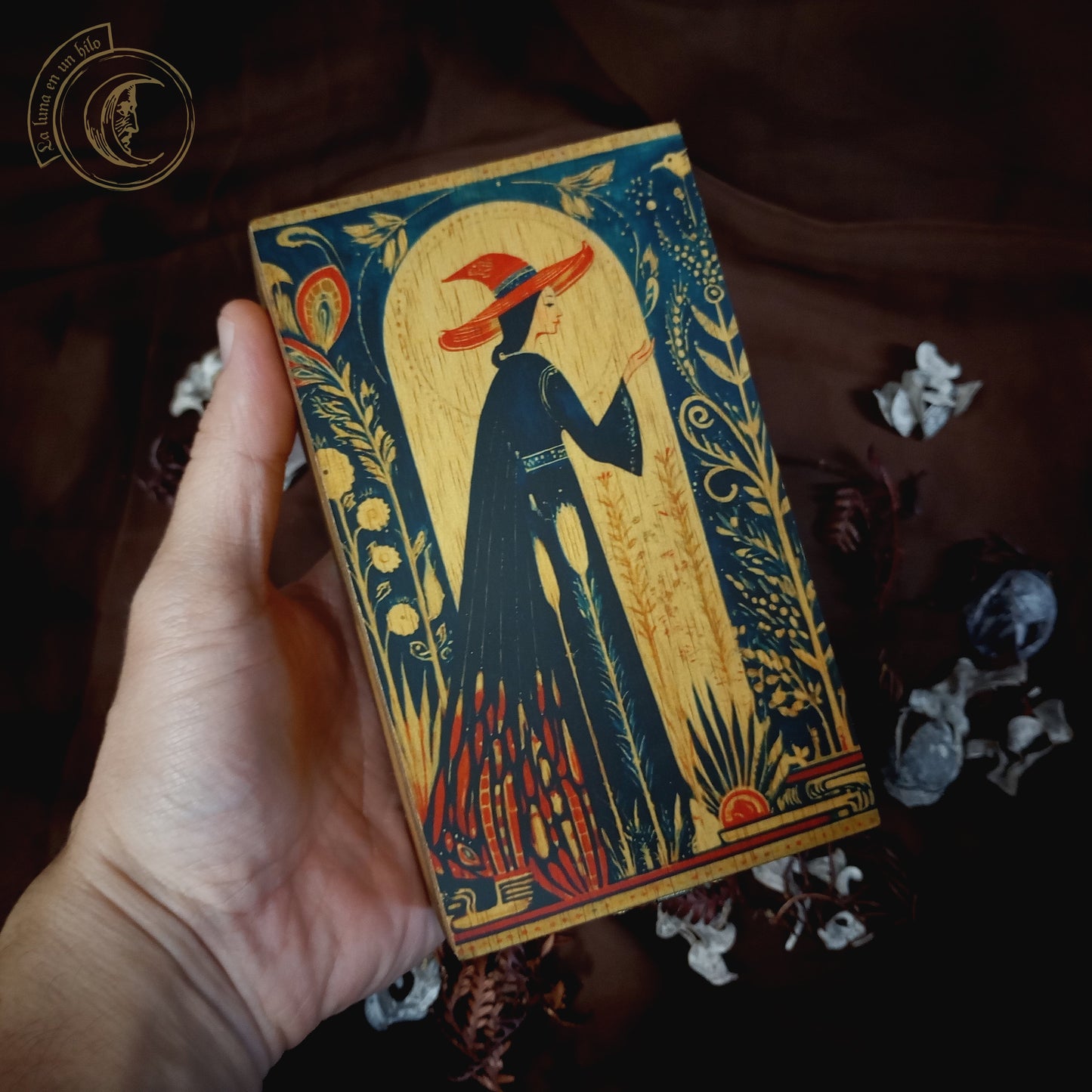 Caja de Tarot Bruja Whimsigothic - Estuche de Madera Estilo Folk Art 