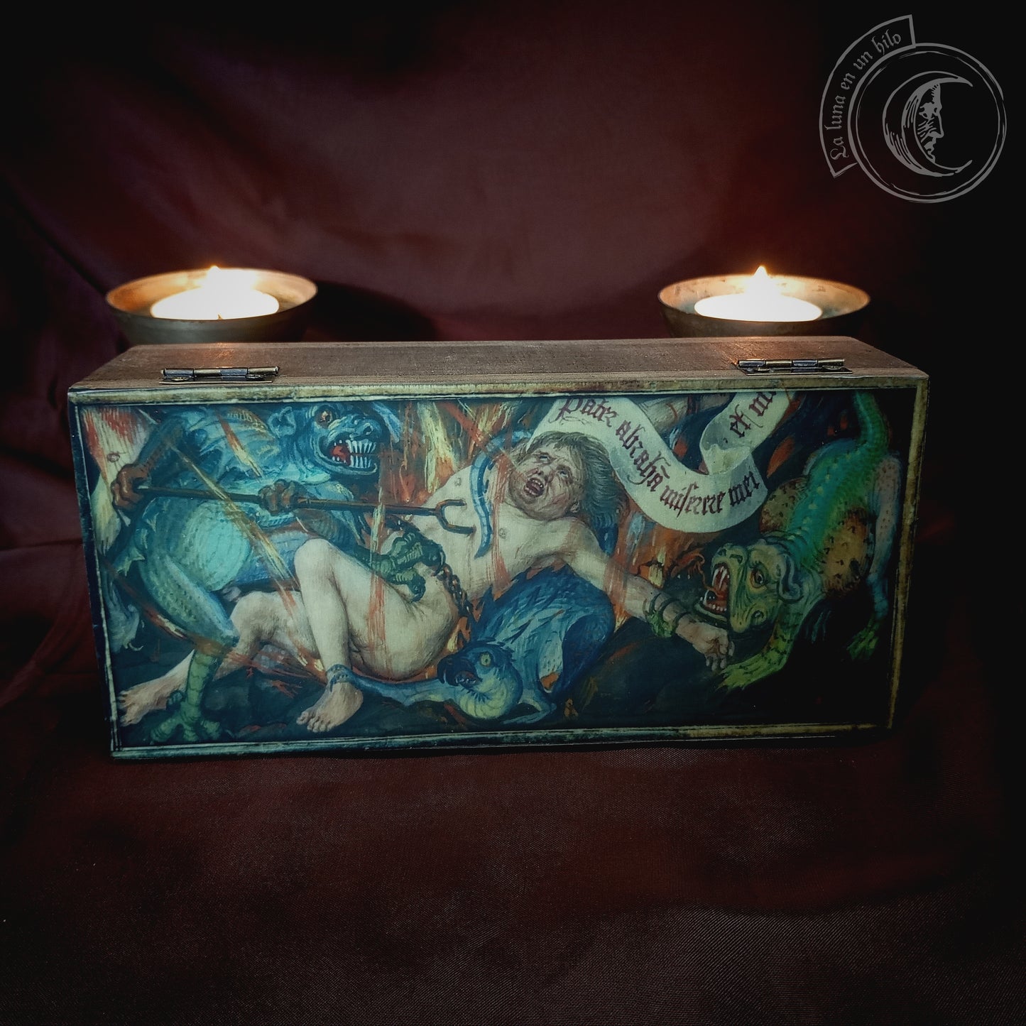 Mittelalterliche Höllenkunst Holzbox – Seele des Lazarus und Dämonen –